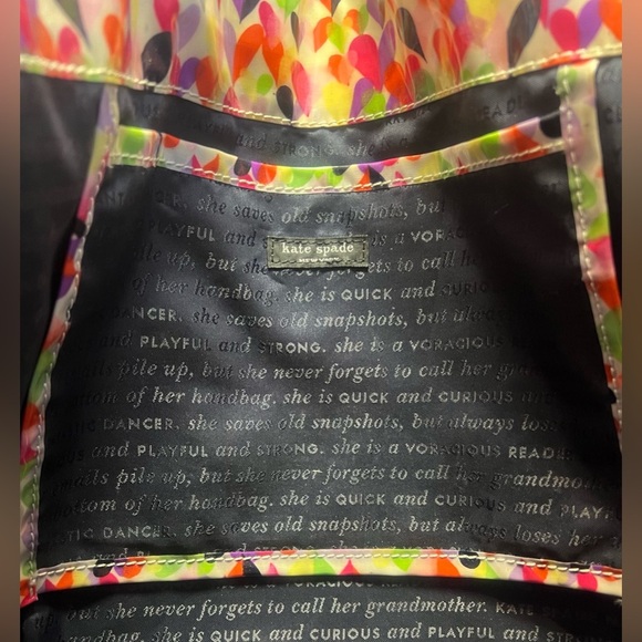 Kate Spade | ladies Daycation tote bag. - Picture 9 of 16